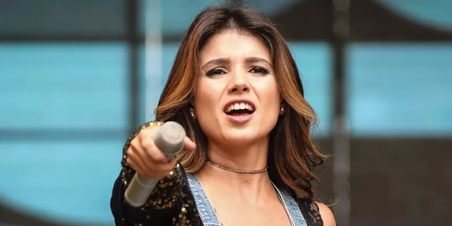 Paula Fernandes