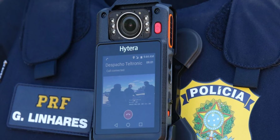 O Projeto Estratégico Bodycams prevê que a partir de abril de 2024 cerca de 6 mil agentes utilizem os equipamentos.
