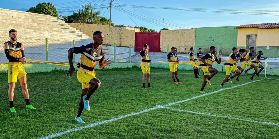 Treino do Cordino no Estádio Leandrão.