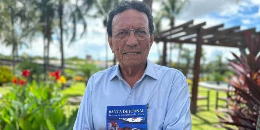 Jornalista e escritor Antônio Nelson Faria.