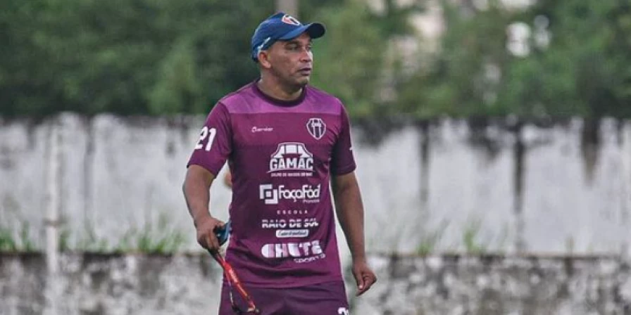 Zé Augusto comanda treino do Bode no CT Valério Monteiro