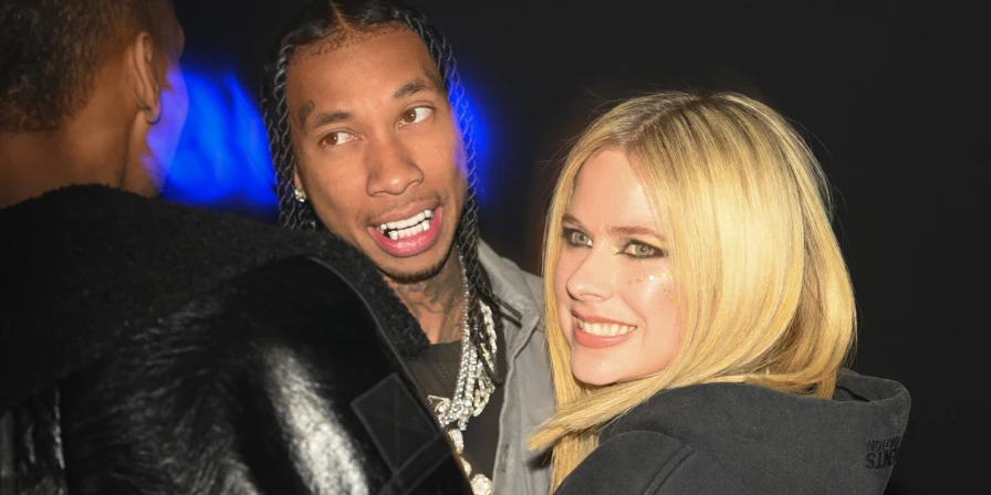 Avril Lavigne e Tyga terminam namoro.