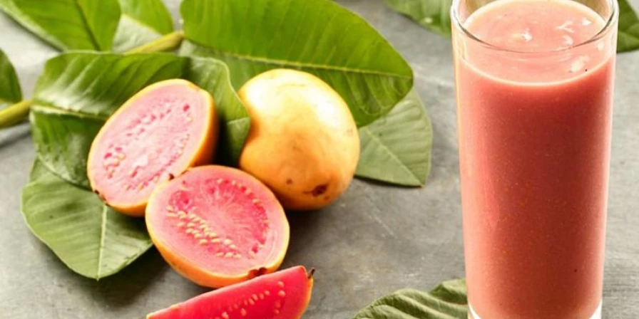 Suco de goiaba.
