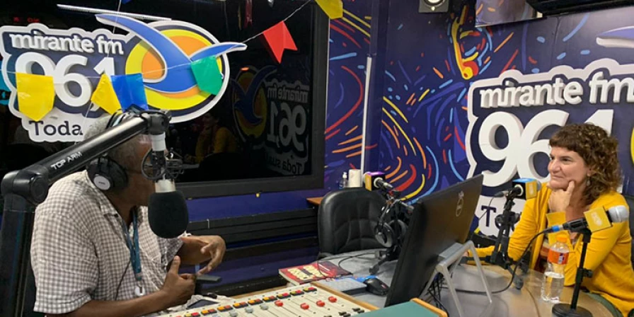 Cineasta Ana Rieper na Mirante FM. Foto: Divulgação