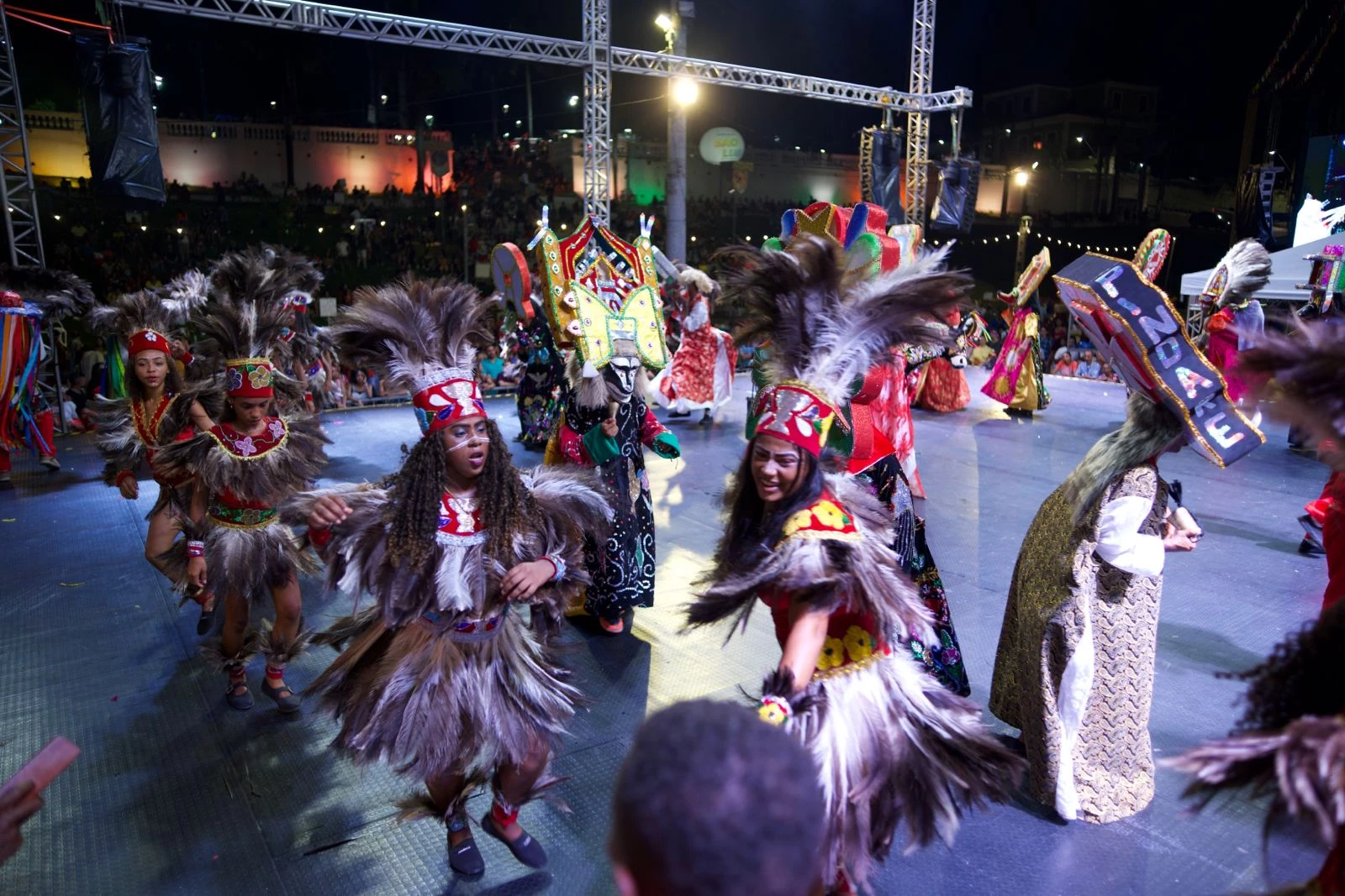 Grupos folclóricos deram show de originalidade no Arraial da Cidade