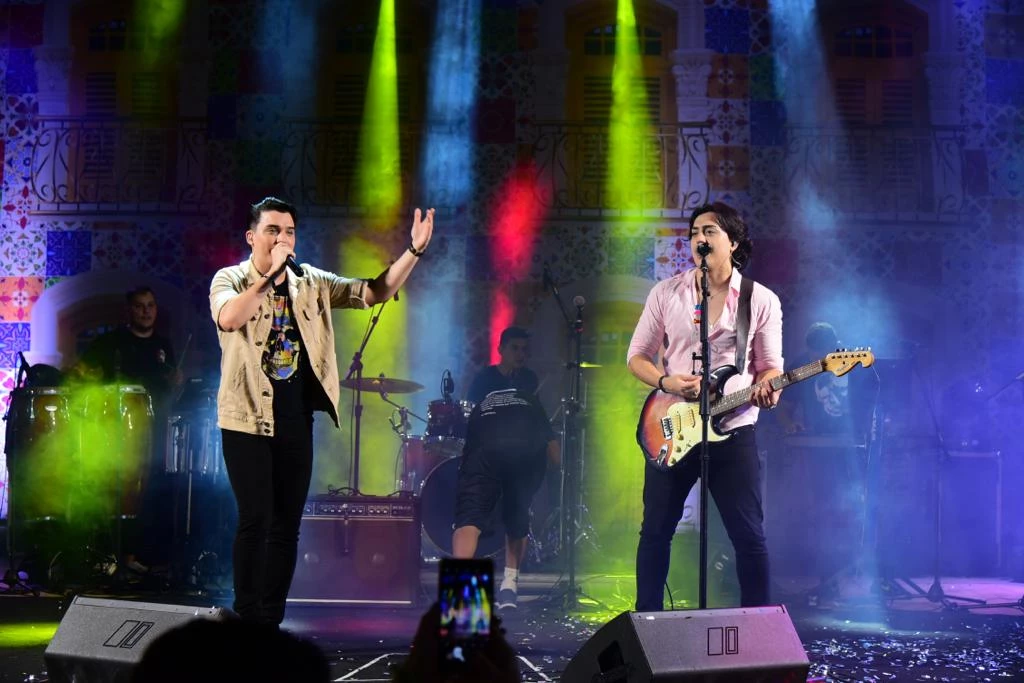 Fernando e Franco se apresentam no Arraial do Ipem