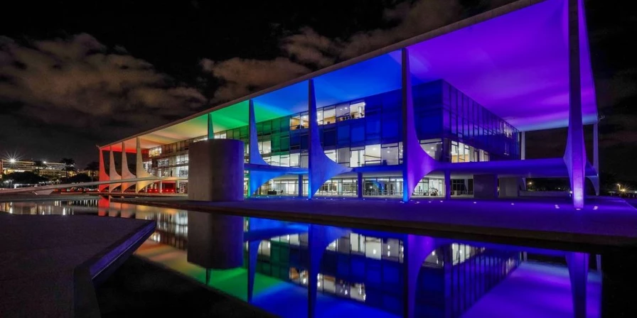 A programação prevê ainda a iluminação do Palácio do Planalto.