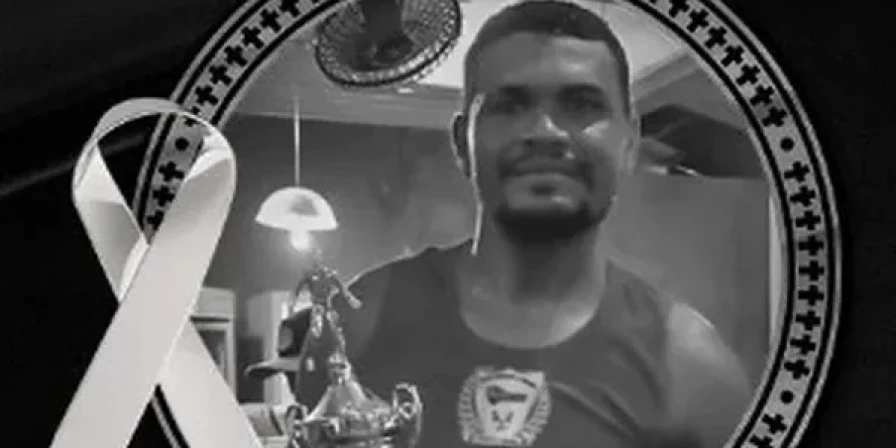 O grupo Super Pop lamentou a morte de Evandro Lopes e se solidarizou com os familiares.