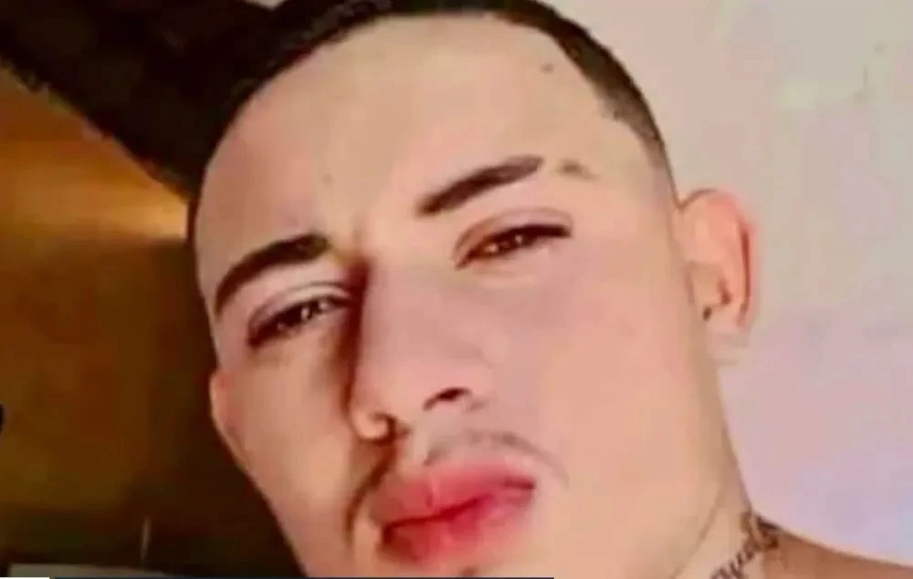 Maycon Douglas, de 23 anos, foi morto com golpe de faca no peito. (Foto: Reprodução / TV Mirante)
