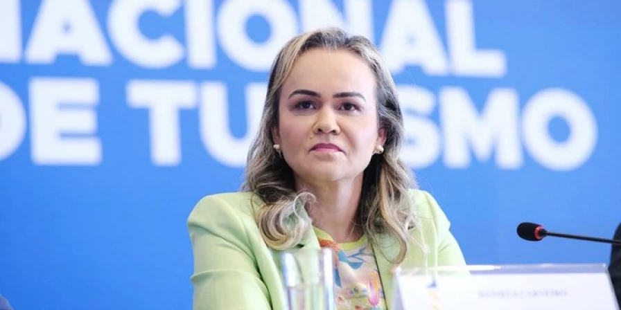 Daniela Carneiro balança no cargo desde que assumiu em janeiro o Ministério.