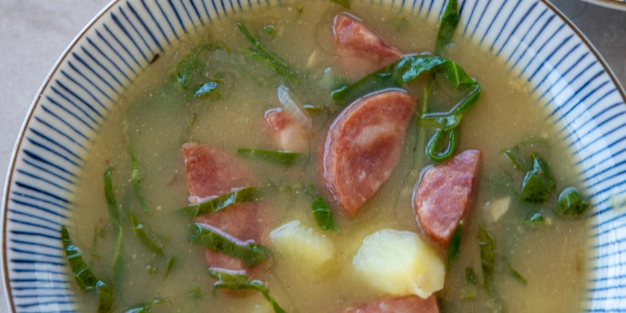 Caldo verde.