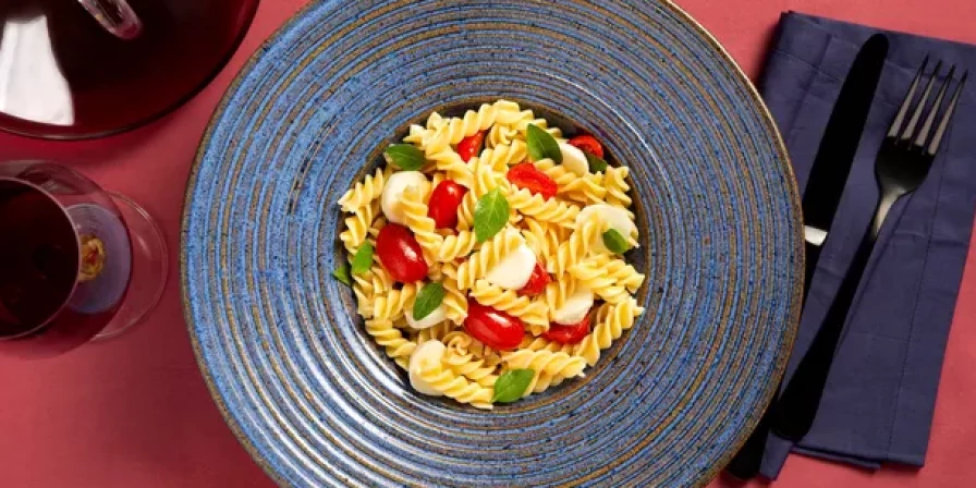Macarrão caprese.