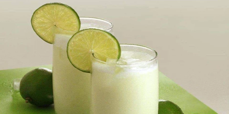 Limonada suíça com leite condensado.