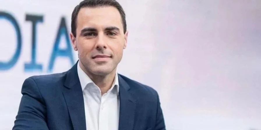 O apresentador ingressou na CNN Brasil no ano de 2020, após uma trajetória de 20 anos na emissora Band.