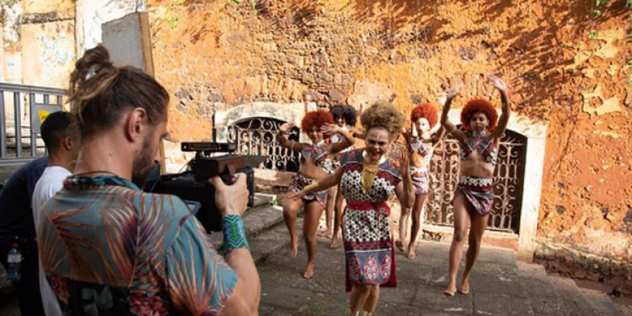 Anna Torres na gravação do videoclipe de Afric´Anna