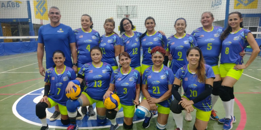 A Copa Poderosas de Voleibol conta nesta primeira edição com a participação de oito equipes