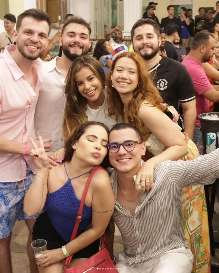 Público jovem lota Casarão Colonial nas domingueiras do Centro Histórico.