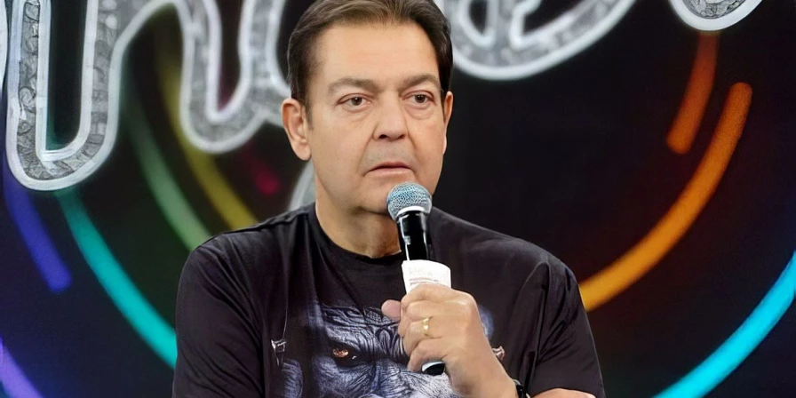 O procedimento teve início nesta tarde e durou cerca de 2h30.