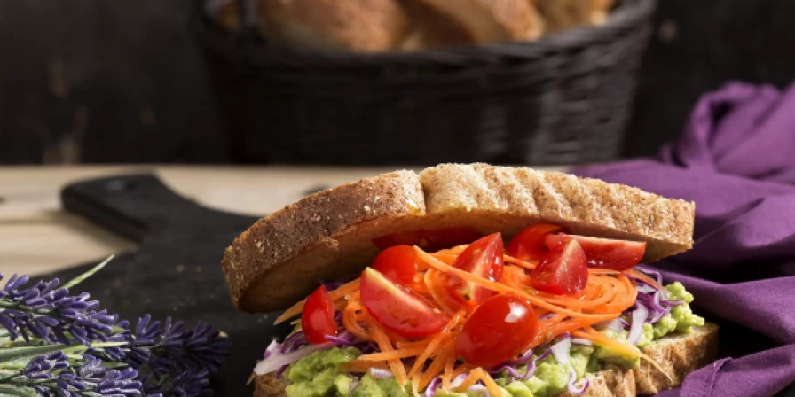 Sanduíche vegano.