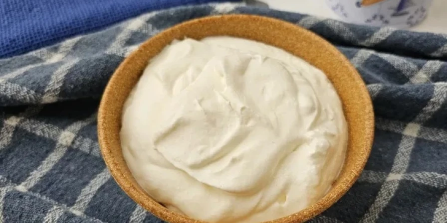 A consistência do chantilly nessa receita fica supercremosa e leve
