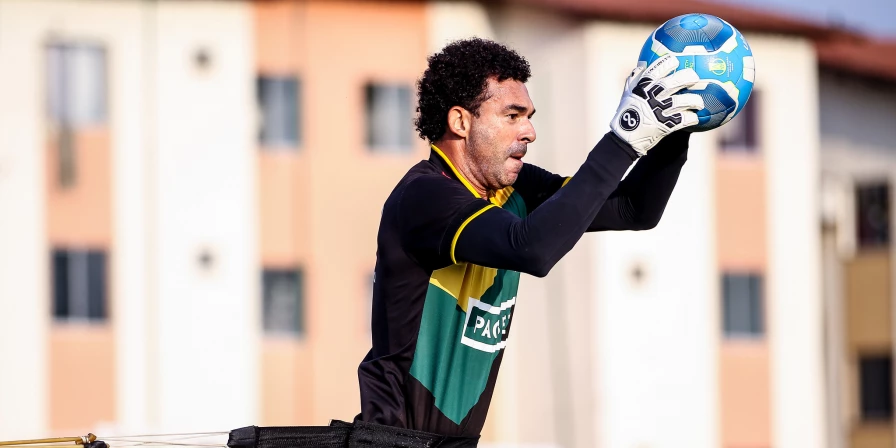 Thiago Braga em treino no CT José Carlos Macieira