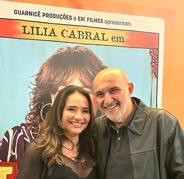 Jacira e Joaquim Haickel recebem hoje no Golden Shopping para a pré-estreia do filme Tire 5 Cartas. Na foto, o casal na pré-estreia do filme no Rio de Janeiro