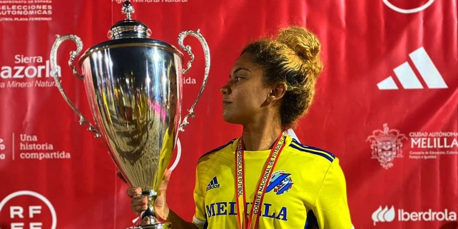 A ala maranhense Adriele Rocha, melhor jogadora de beach soccer do mundo.