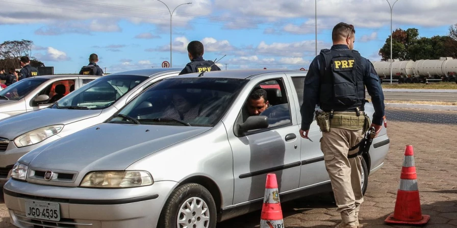 No primeiro semestre, a PRF registrou 9.057 acidentes em rodovias federais relacionados especificamente à questão da reação.