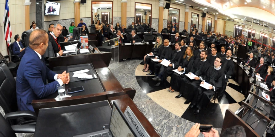 Novos magistrados tomaram posse em solenidade no TJMA