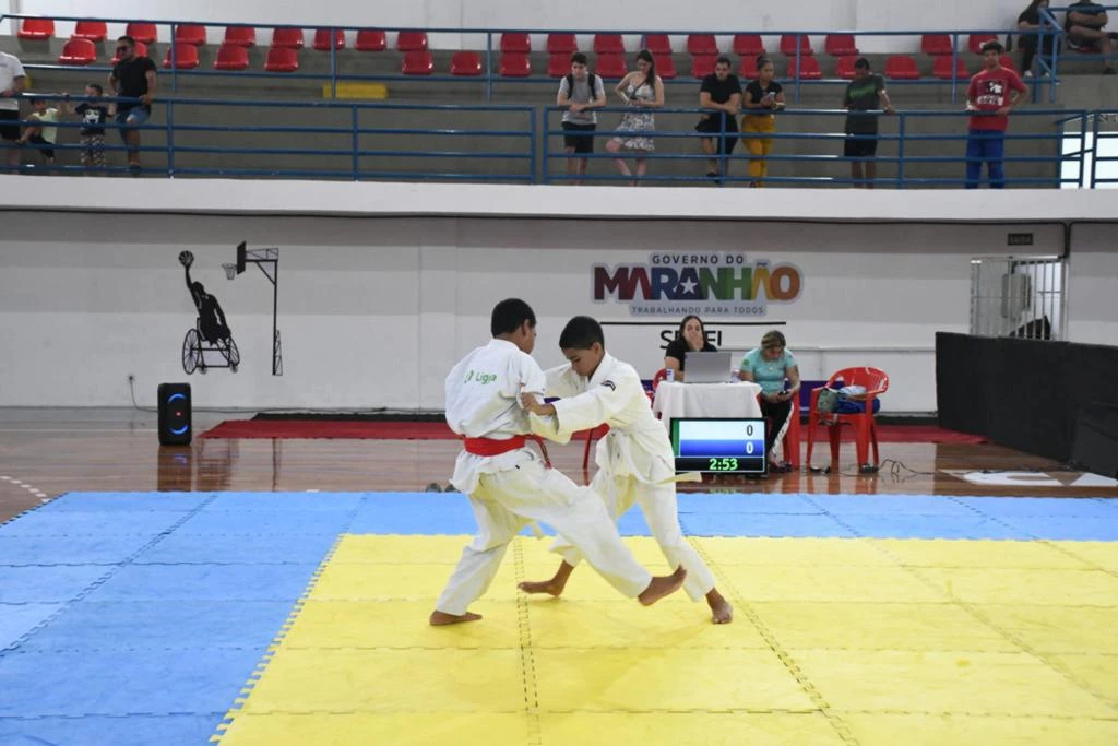 Os judocas do projeto social Ligga Campeã fizeram bonito na competição III Contender Shiai realizada no estádio Costa Rodrigues. (Foto: Divulgação)