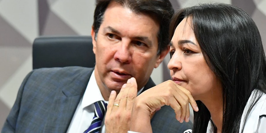 O presidente da CPMI, deputado Arthur Maia, e a relatora, senadora Eliziane Gama.