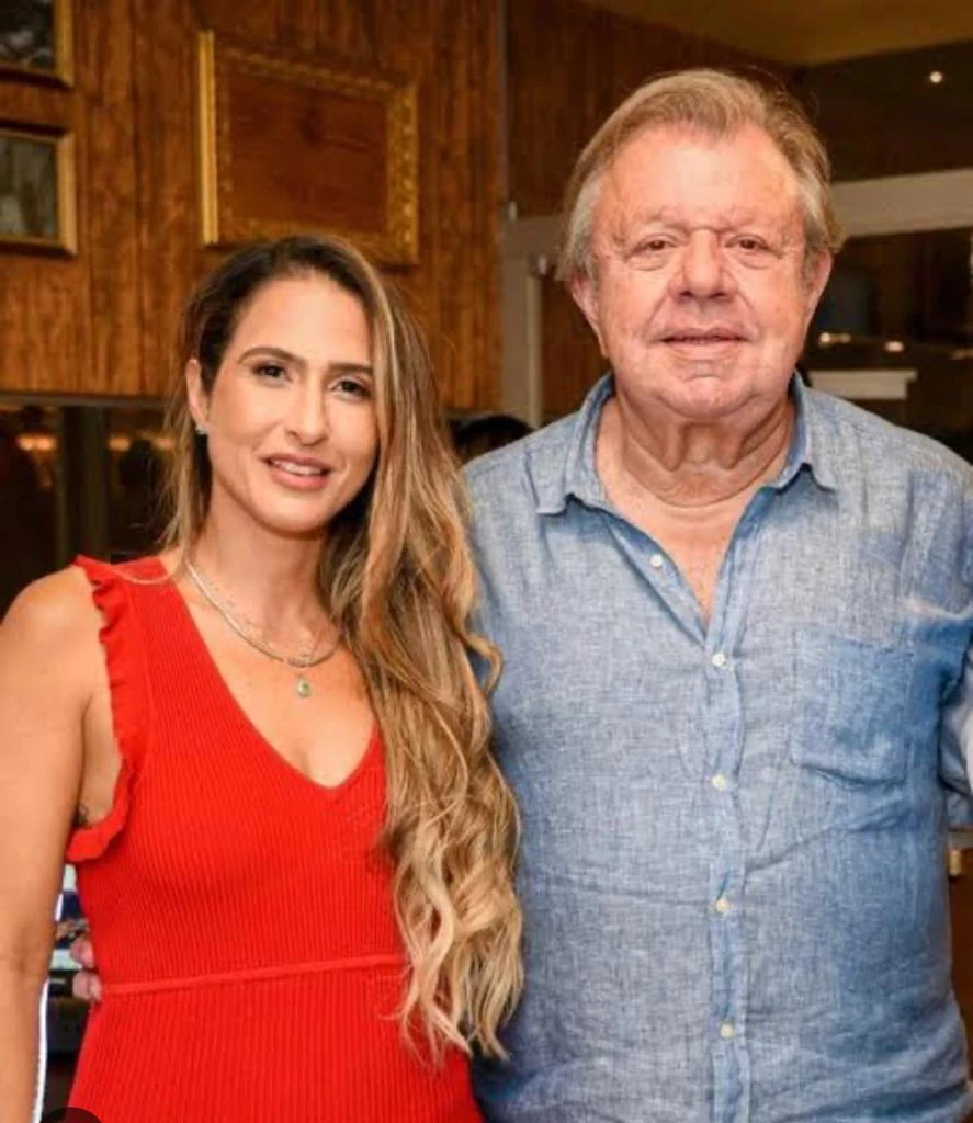 O empresário Nelson Nagem Frota é o aniversariante de hoje e receberá amigos para um jantar orquestrado por sua esposa Chris Frota