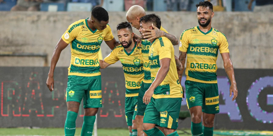 O Cuiabá venceu o Fluminense na Arena Pantanal.