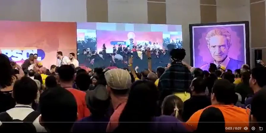 Miltância foi às vias de fato durante fim do congresso do partido.