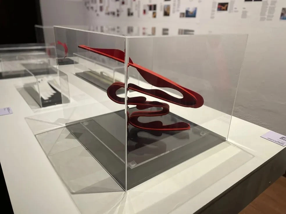 Obras da artista Tomie Ohtake em exposição em São Luís. (Foto: Adriano Soares / Imirante.com)