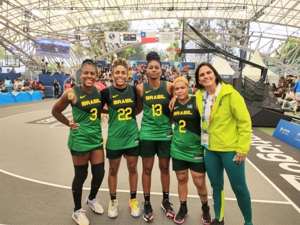 Meninas do Brasil foram superadas pelo Chile nas quartas de final ( Foto - Divulgação / CBB)