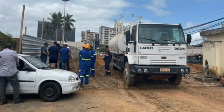Obras da Prefeitura foram executadas no terro do Armazém Paraíba