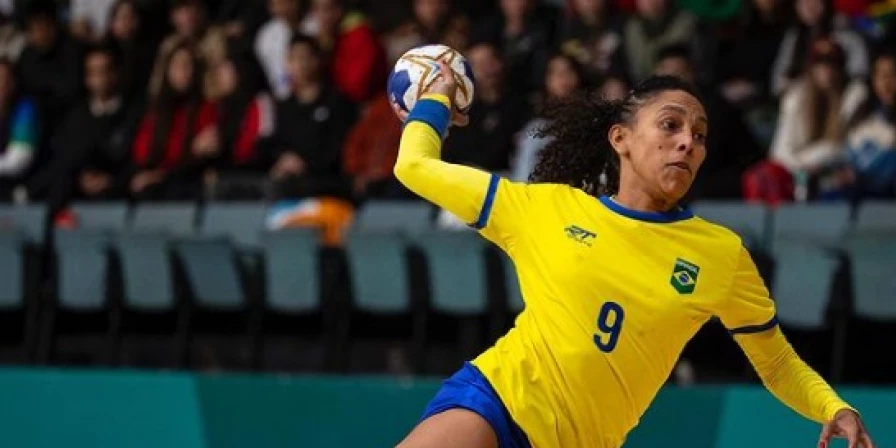 Ana Paula na final diante da seleção da Argentina