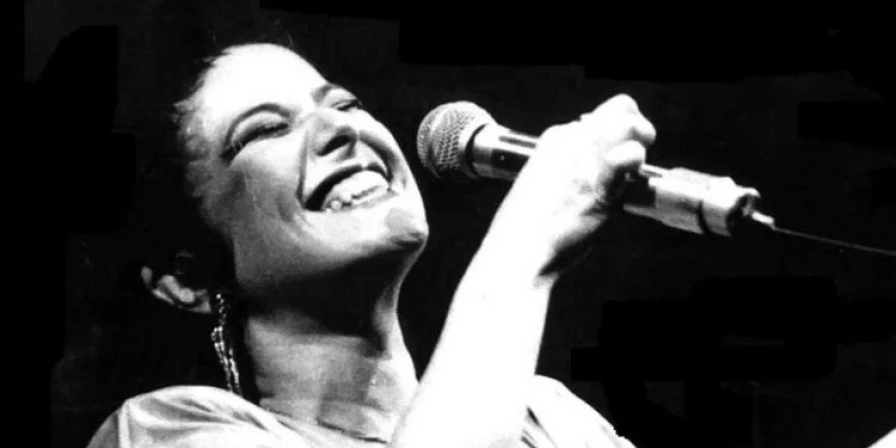Durante sua carreira, Elis Regina se consagrou como uma das artistas referências no MPB.