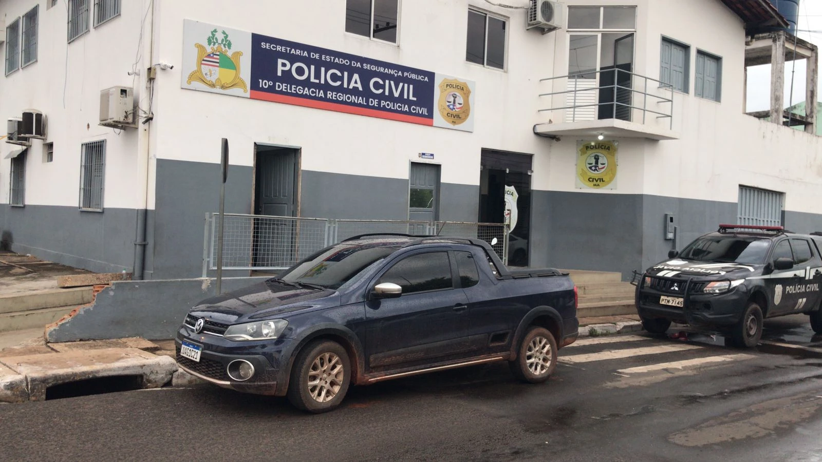 O carro do suspeito foi localizado pela Polícia Militar na zona rural de Davinópolis e vai passar por perícia. Foto: Reprodução / Polícia Civil