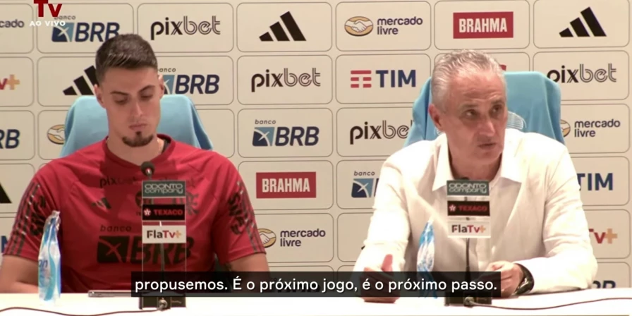 Tite durante entrevista coletiva depois do jogo no Maracanã
