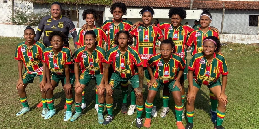 O Sampaio Corrêa faz grande campanha no Maranhense Feminino.
