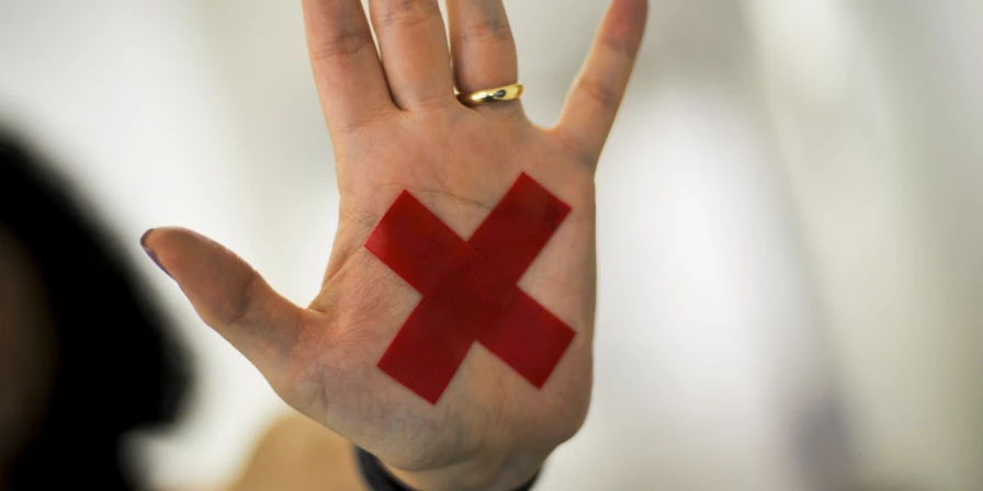 Valores levantados pelas multas serão destinados a promoção de políticas públicas na defesa das mulheres.