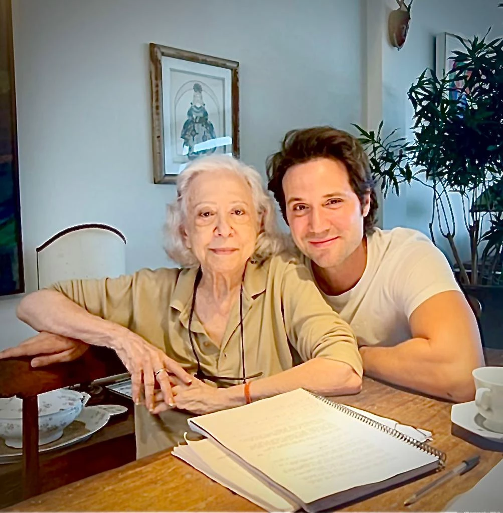 O ator franco-maranhense Antonio Saboia contracenando com a grande dama do cinema brasileiro Fernanda Montenegro no novo filme de Walter Salles