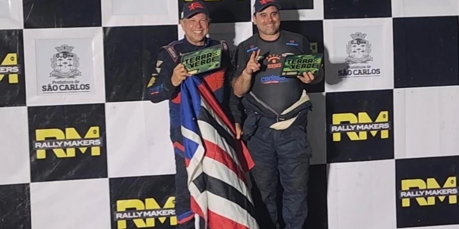 Fábio Cadasso é campeão do Rally Terra Verde.