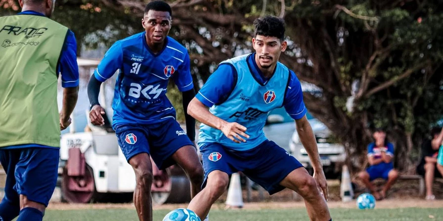Treino do Maranhão Atlético no Parque Valério Monteiro.