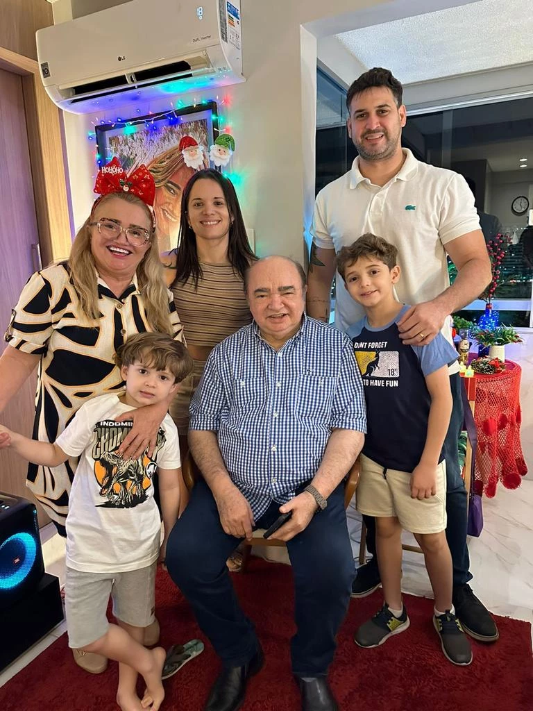 Outro registro do encontro do mesmo grupo em que aparece também Thallissonn Vilhena