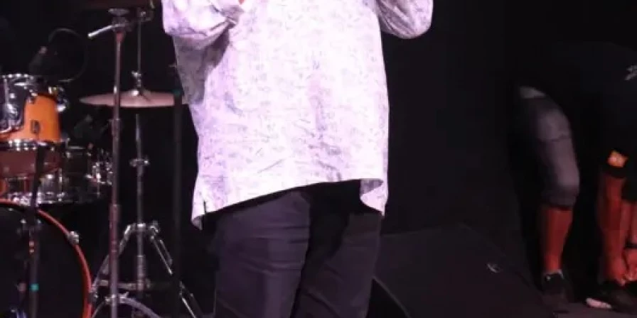 poeta e compositor Joãozinho Ribeiro.