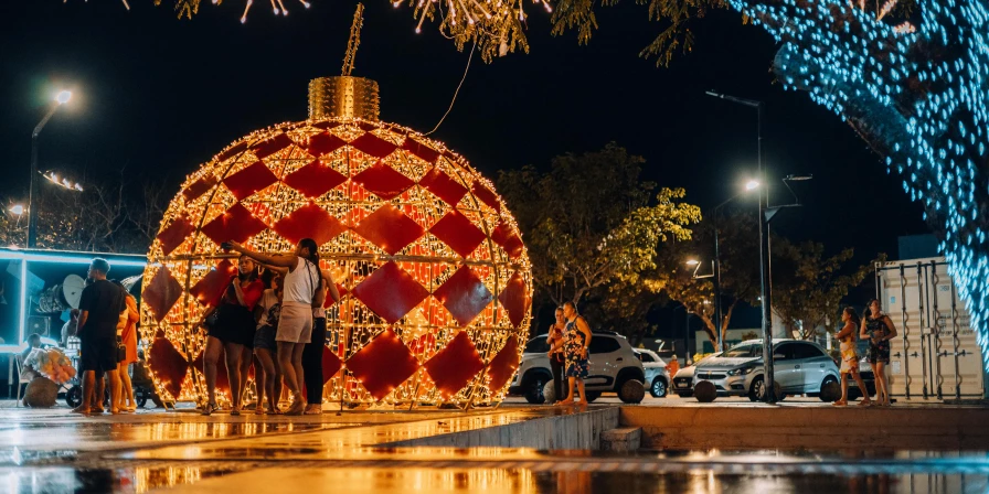 Durante todo o período haverá apresentações infantis, de Corais, Cantatas e visitação à Casa do Papai Noel.