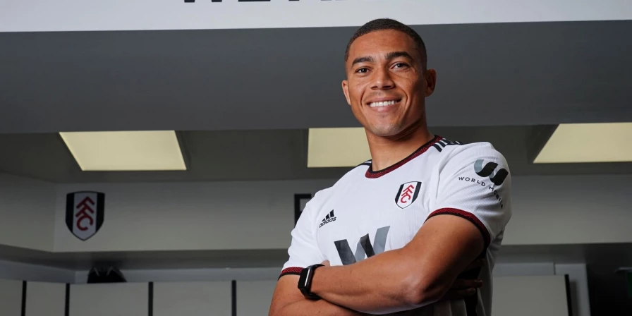 Carlos Vinícius estava defendo o Fulham